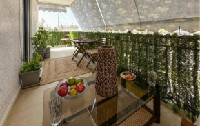 Beautiful Apartment In Anavissos With Wifi
